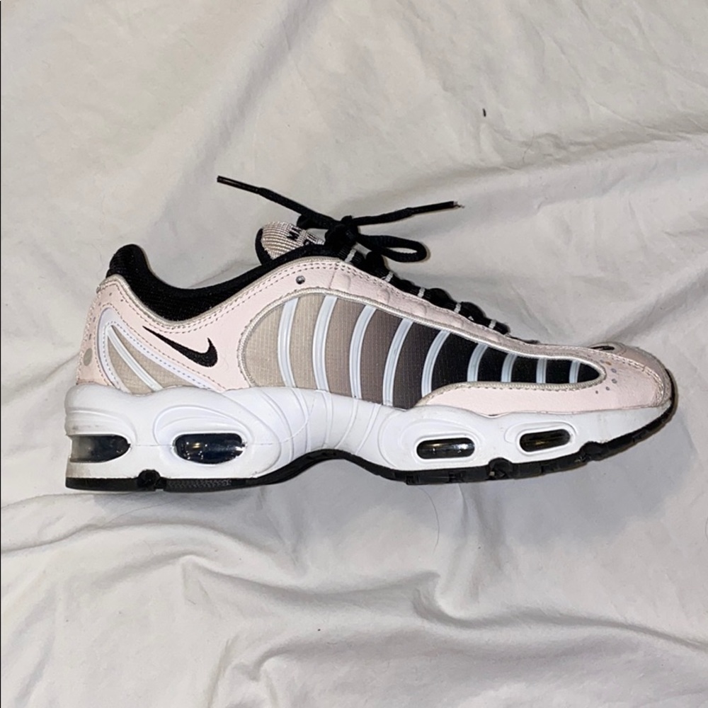 nike air max tailwind IV